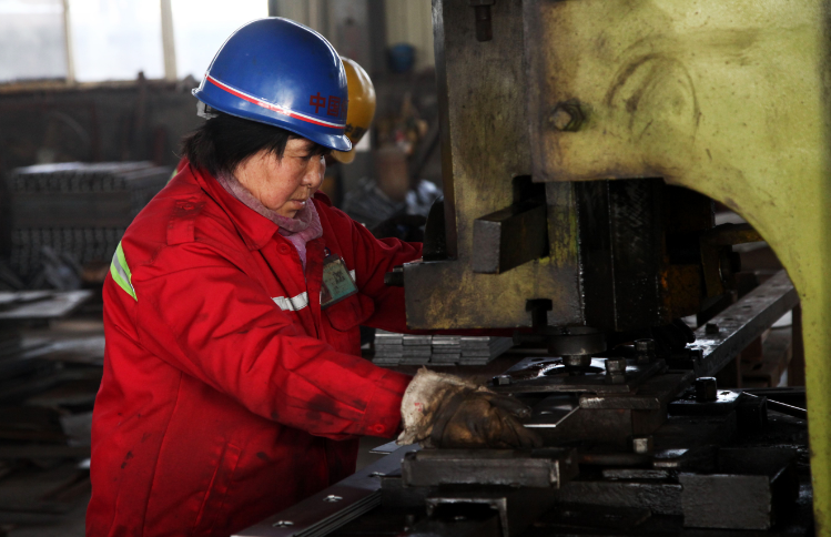 勞動節里的鋼模板工人