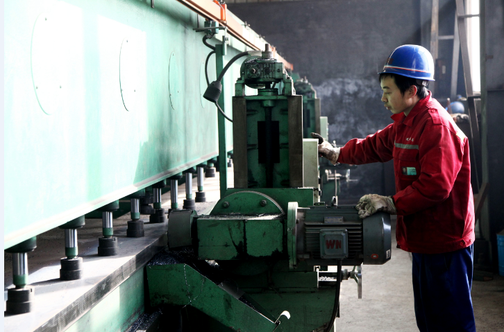 勞動節里的鋼模板工人