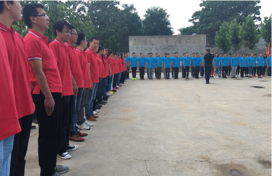 三軍威武赫赫風采!偉志鋼模板力爭河南