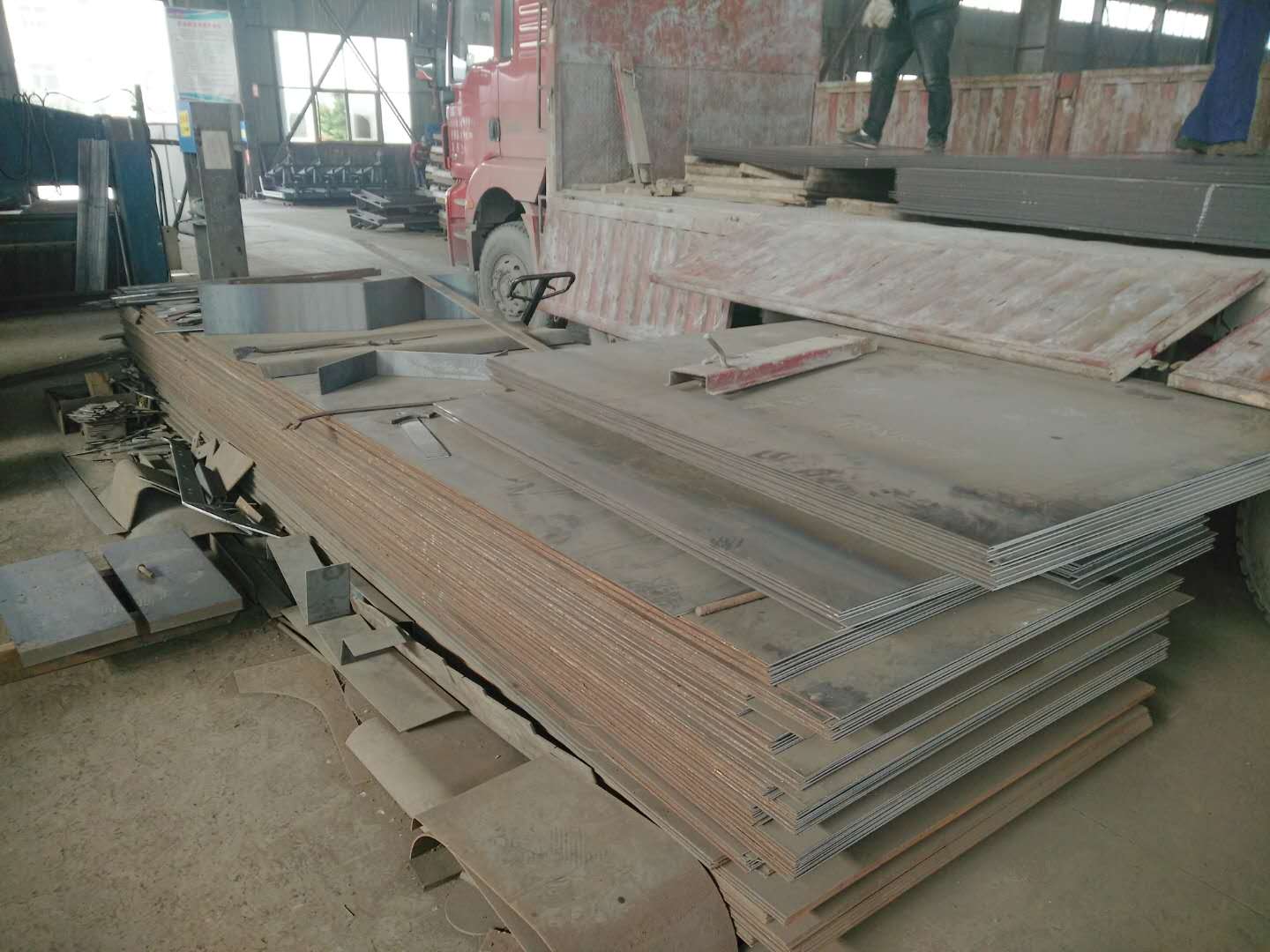 4月的偉志模板，購進(jìn)原料加緊生產(chǎn)成主要任務(wù)