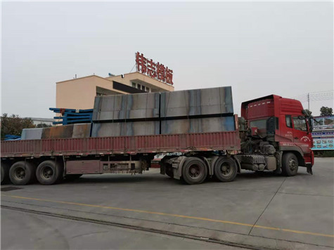 箱梁鋼模板抽拉內模發往河南信陽施工地區