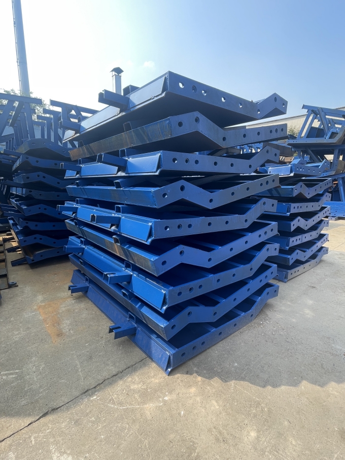 護欄鋼模板的施工要點有哪些?